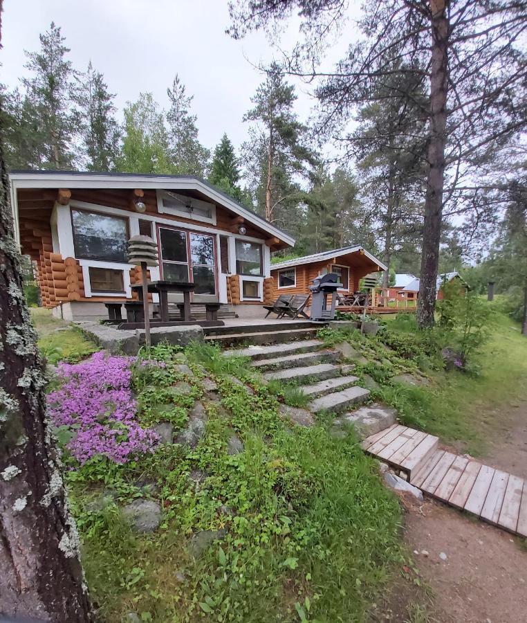 Hirsimoekki Ja Makuuaitta Karijoki Exterior foto